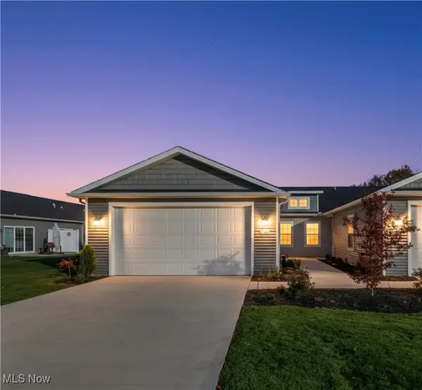 130 W Spring Drive, Elyria, OH 44035