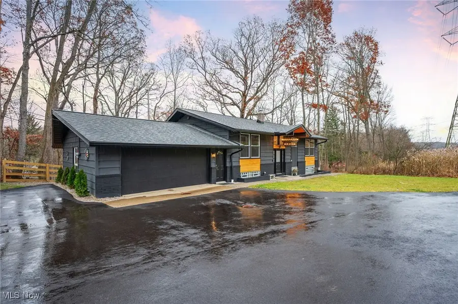 7801 Summerset Drive, Walton Hills, OH 44146 - Image #2