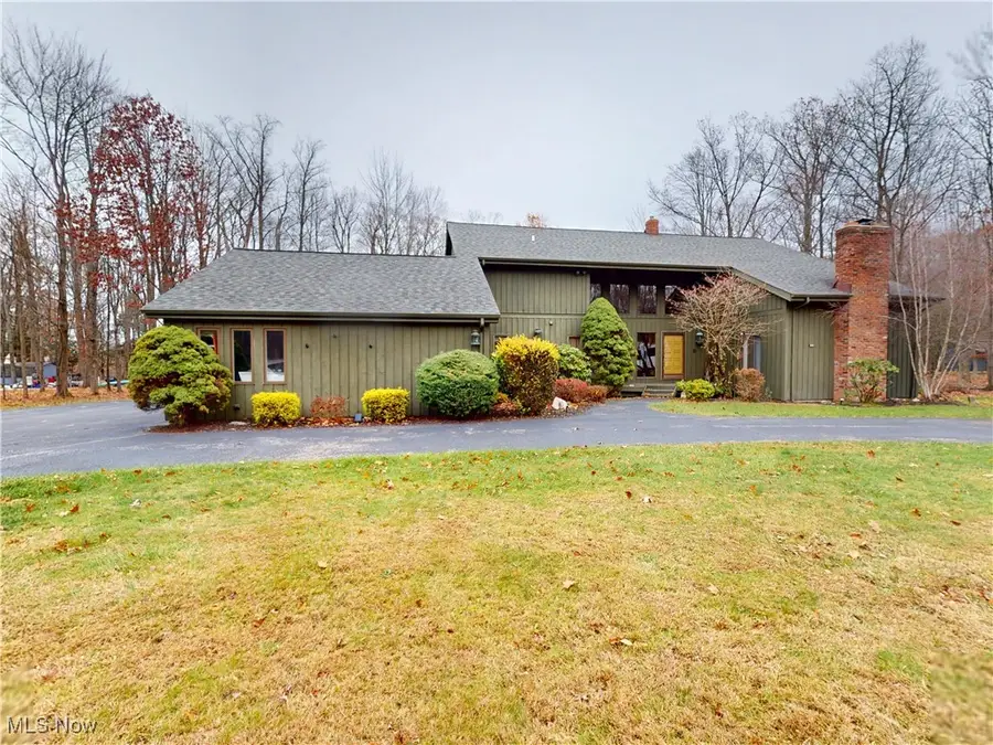 2915 Millgate Drive, Willoughby Hills, OH 44094 - Image #2