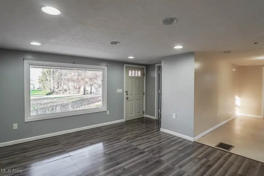 8160 Navarre Sw Road, Massillon, OH 44646 - Image #3