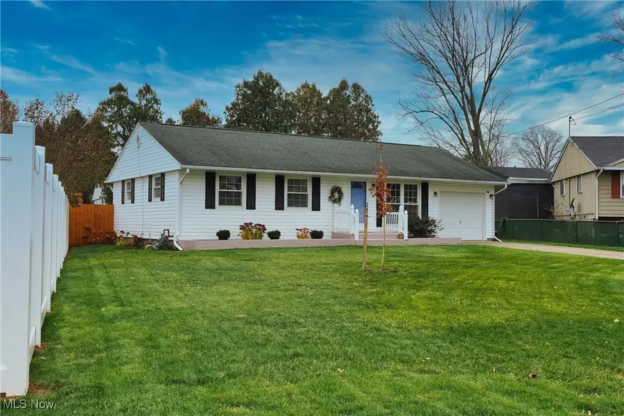 2712 Delaware Circle, Dover, OH 44622 - Image #2