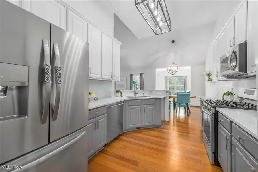 39111 Princeton Circle, Avon, OH 44011 - Image #3