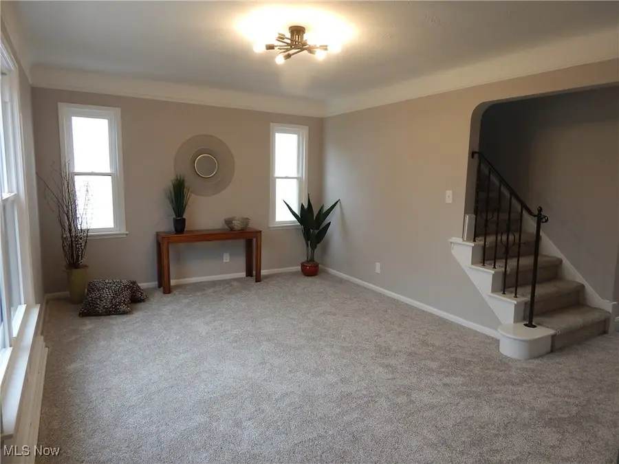 11017 Woodview Boulevard, Parma Heights, OH 44130 - Image #2