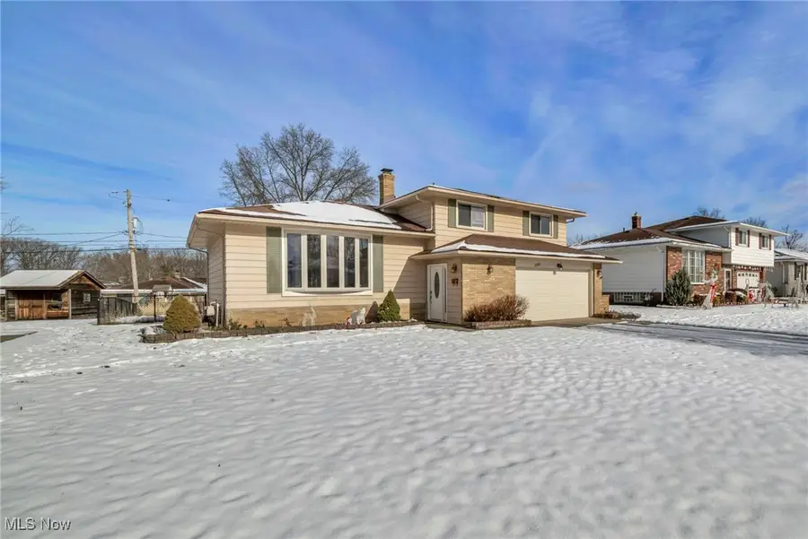 2016 Coventry Drive, Parma, OH 44134 - Image #2