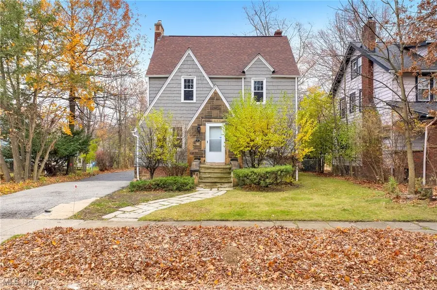 1565 Maple Road, Cleveland Heights, OH 44121 - Image #2