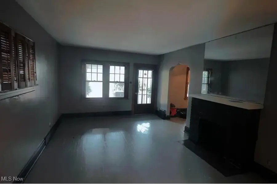 754 Russell Avenue, Akron, OH 44307 - Image #2