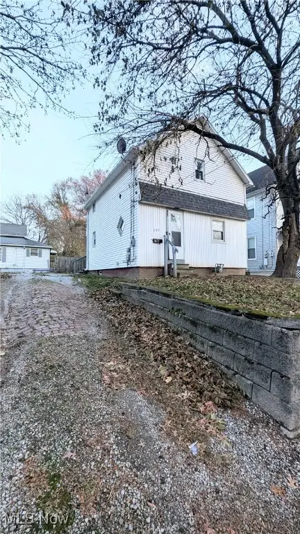 689 Kling Street, Akron, OH 44311 - Image #1