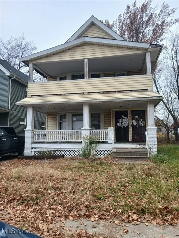 1374 E 141st Street, East Cleveland, OH 44112