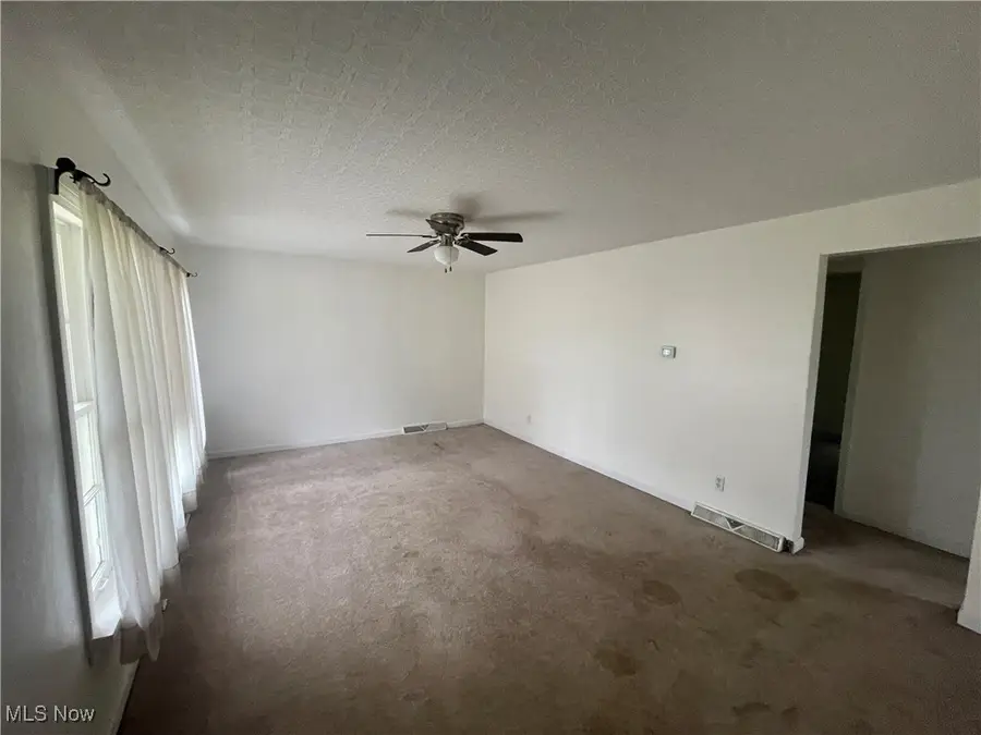 6161 Lily Se Lane, Amsterdam, OH 43903 - Image #2