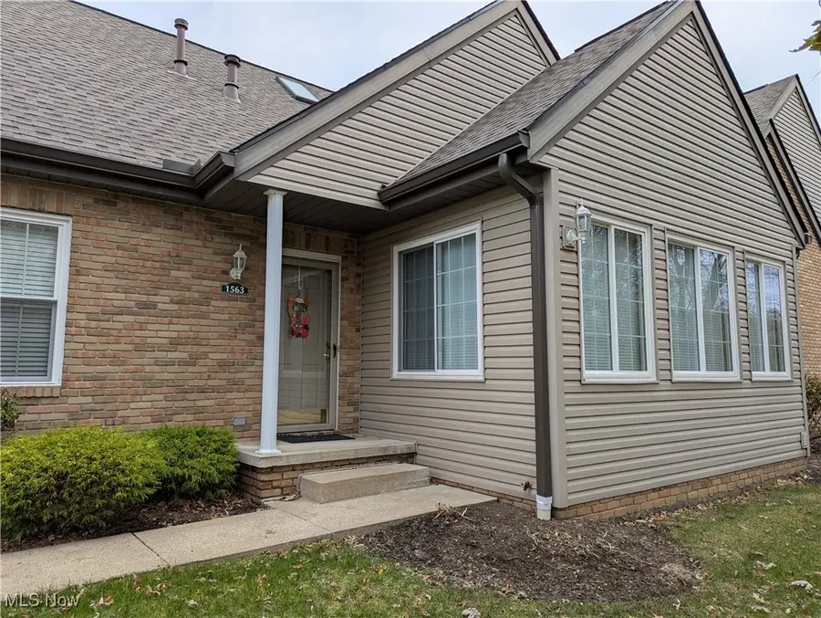 1563 Cambridge Sw Avenue, North Canton, OH 44709 - Image #2