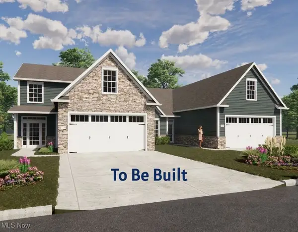 5828 Hawks Nest Nw Circle, Canton, OH 44708