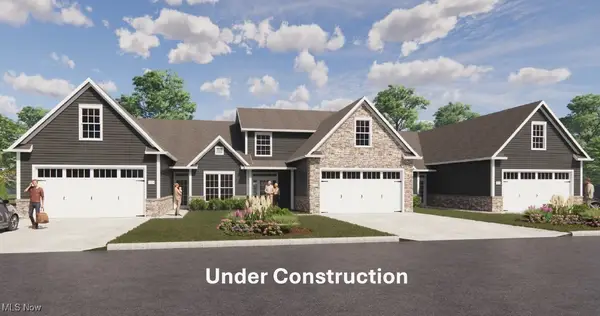 5831 Hawks Nest Nw Circle, Canton, OH 44708