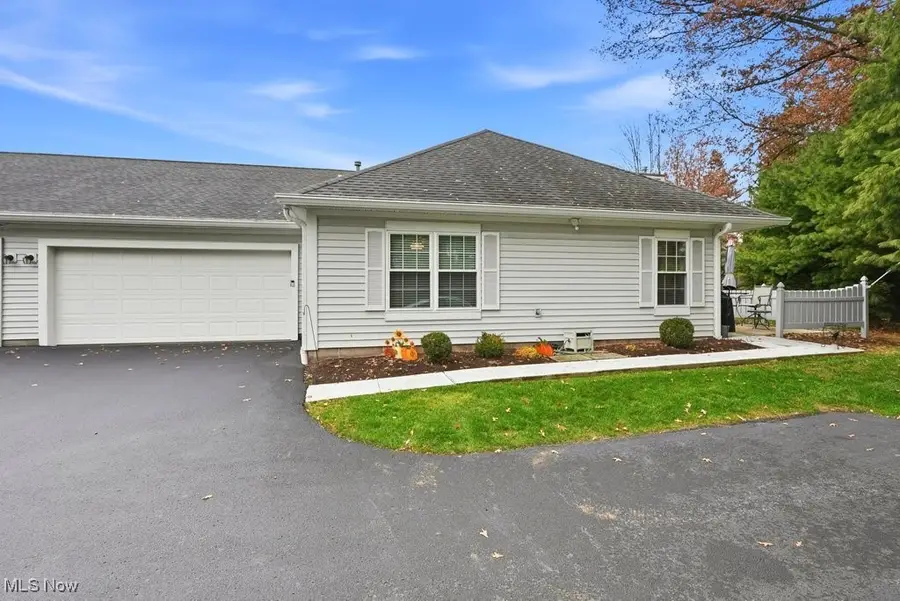 30 Newton Square Drive #3, Canfield, OH 44406 - Image #2
