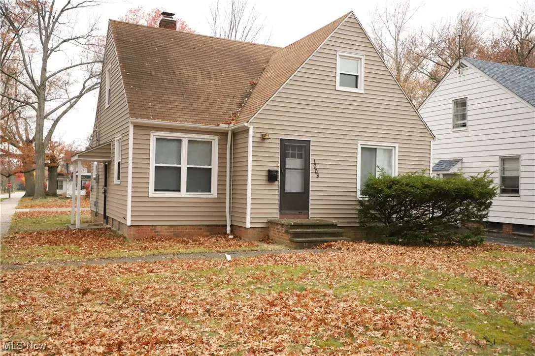 1008 Woodview Road, Cleveland Heights, OH 44121 - Image #1