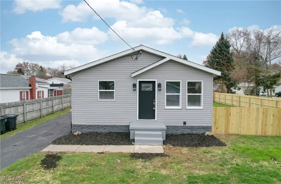 681 Stevenson Avenue, Akron, OH 44312 - Image #2