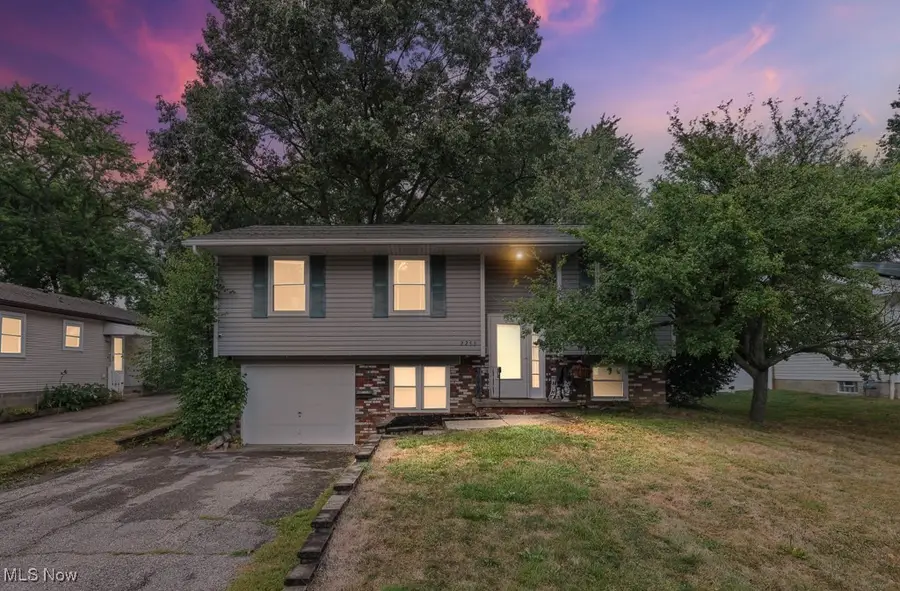 2253 Tyro Avenue, Akron, OH 44305 - Image #2