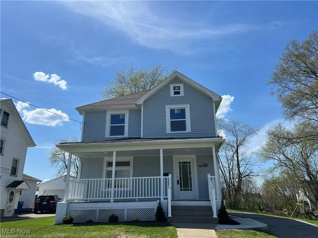 764 Jones Street, Hubbard, OH 44425 - Image #1
