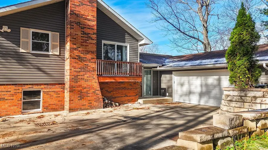 240 Woodland Acres Road, Marietta, OH 45750 - Image #2