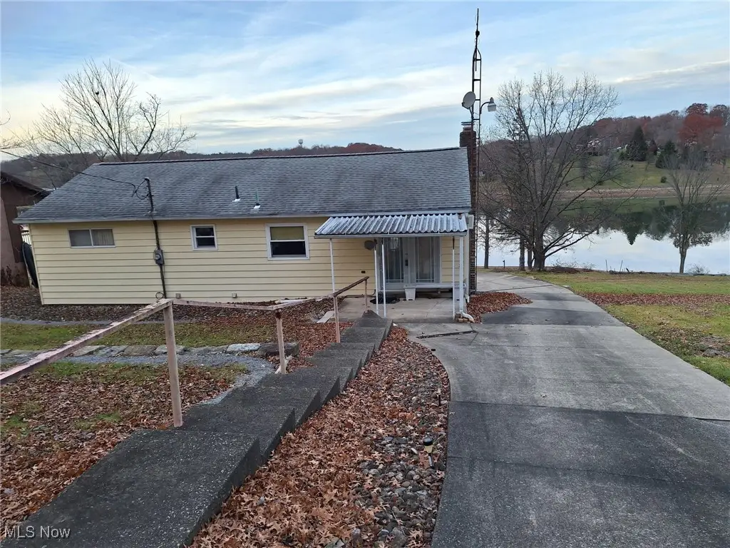 47813 Tomahawk Drive, Negley, OH 44441 - Image #1