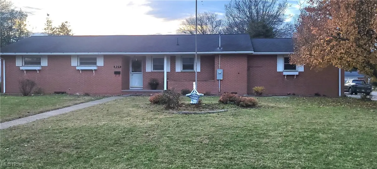 821 Boulevard Drive, Belpre, OH 45714 - Image #1