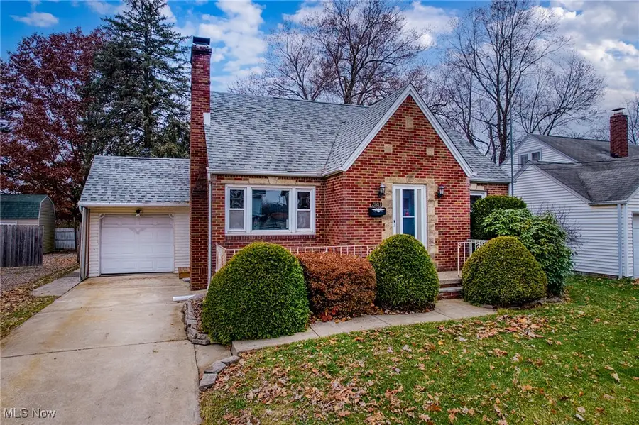 2803 Daleford Ne Avenue, Canton, OH 44705 - Image #2