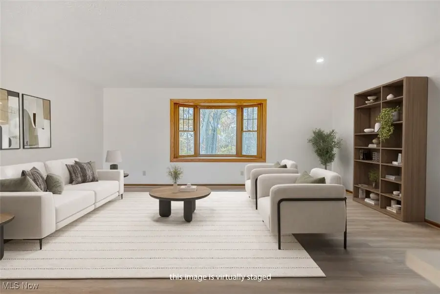 19631 Thornridge Avenue, Cleveland, OH 44135 - Image #2