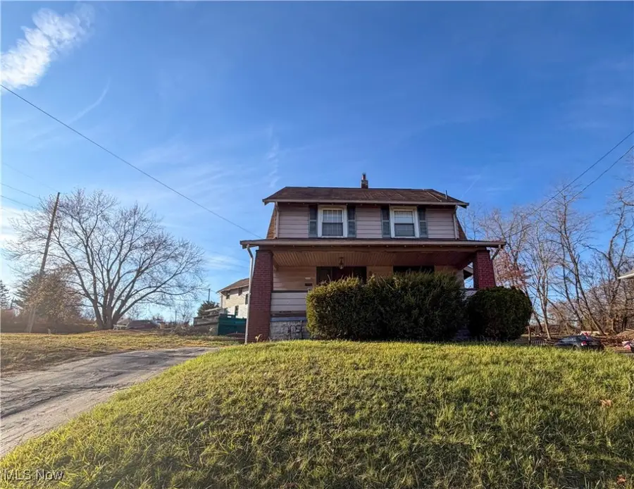 2426 Shirley Road, Youngstown, OH 44502 - Image #2