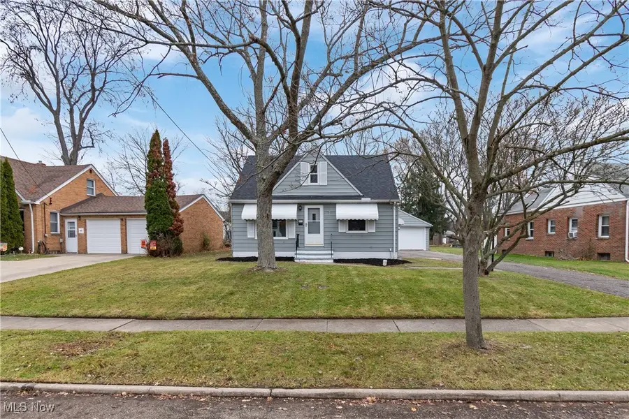 85 Berwyn Drive, Bedford, OH 44146 - Image #2