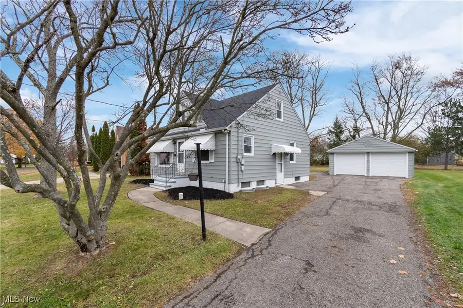 85 Berwyn Drive, Bedford, OH 44146 - Image #3