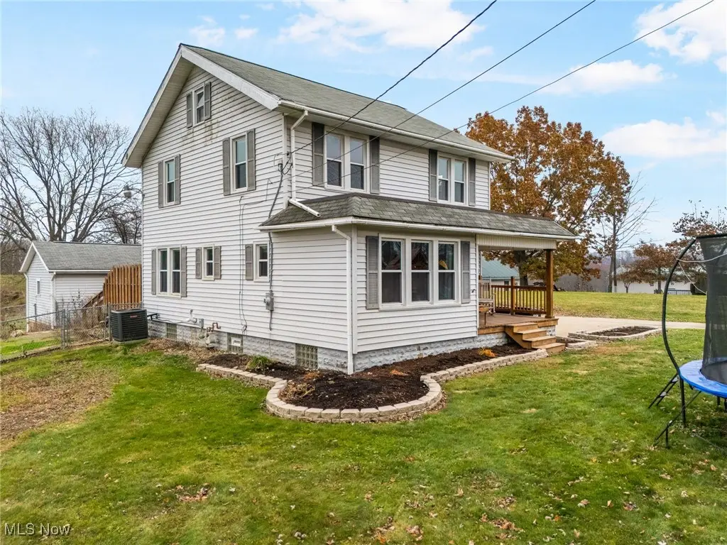 3840 Waynesburg Se Drive, Canton, OH 44707 - Image #1