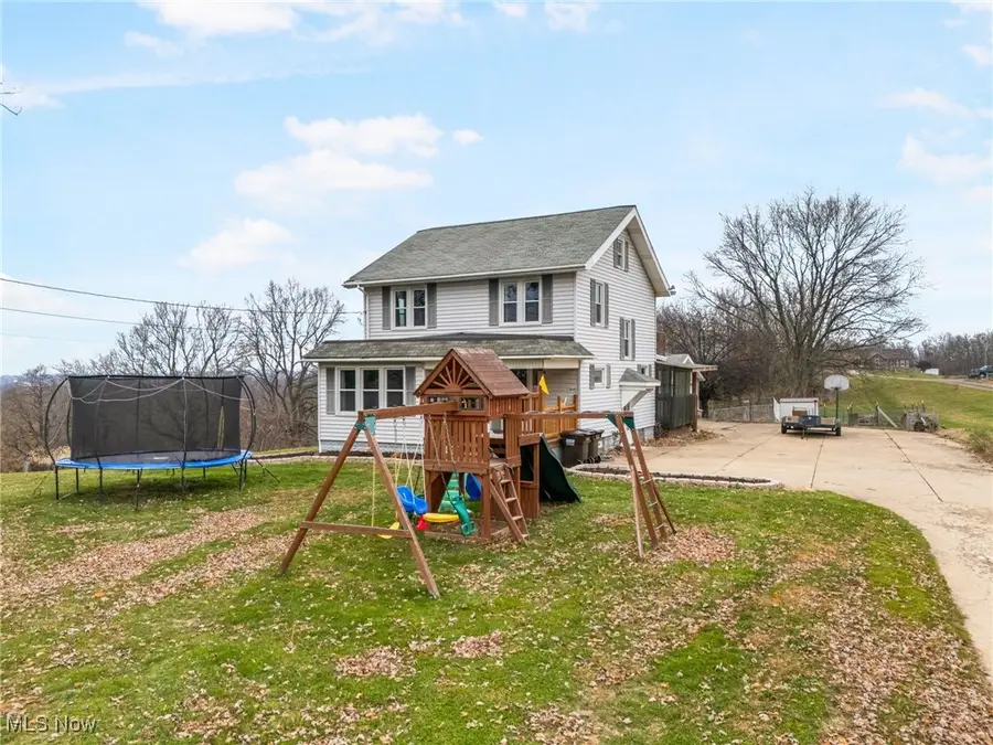 3840 Waynesburg Se Drive, Canton, OH 44707 - Image #2