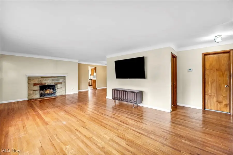 34910 Martin Road, Willoughby Hills, OH 44094 - Image #3