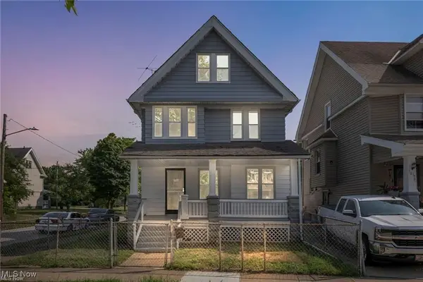 10136 North Boulevard, Cleveland, OH 44108