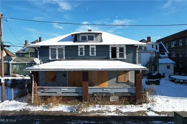 608 Queen Nw Court, Canton, OH 44703