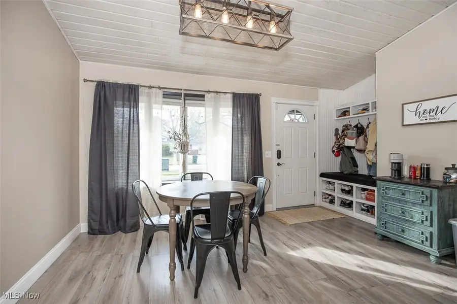 926 Sherwood Drive, Elyria, OH 44035 - Image #2