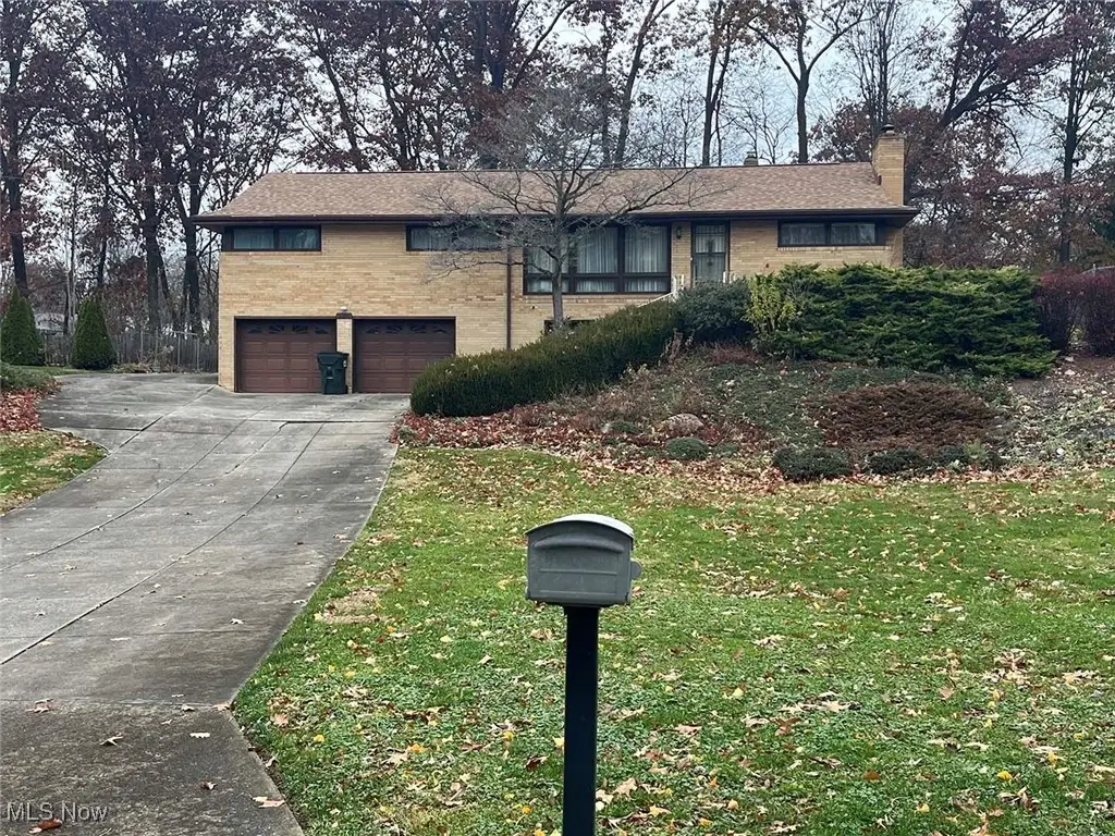 8915 Colton Nw Street, Massillon, OH 44646 - Image #1