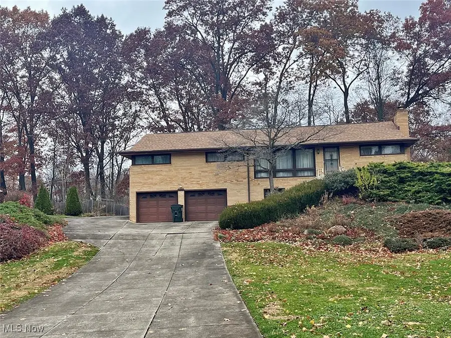8915 Colton Nw Street, Massillon, OH 44646 - Image #2