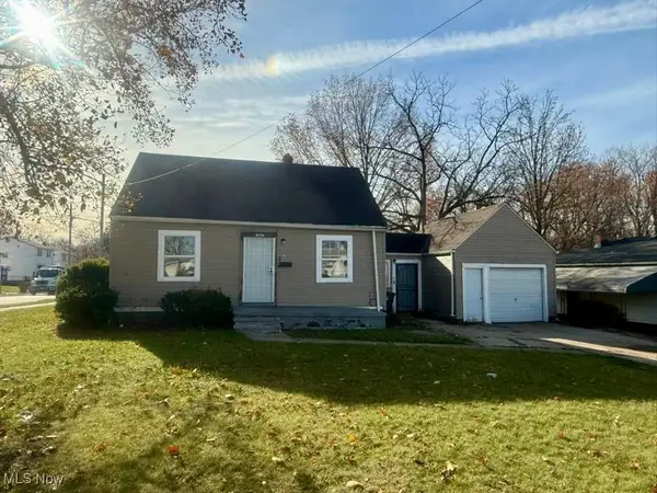 17208 Lipton Avenue, Cleveland, OH 44128