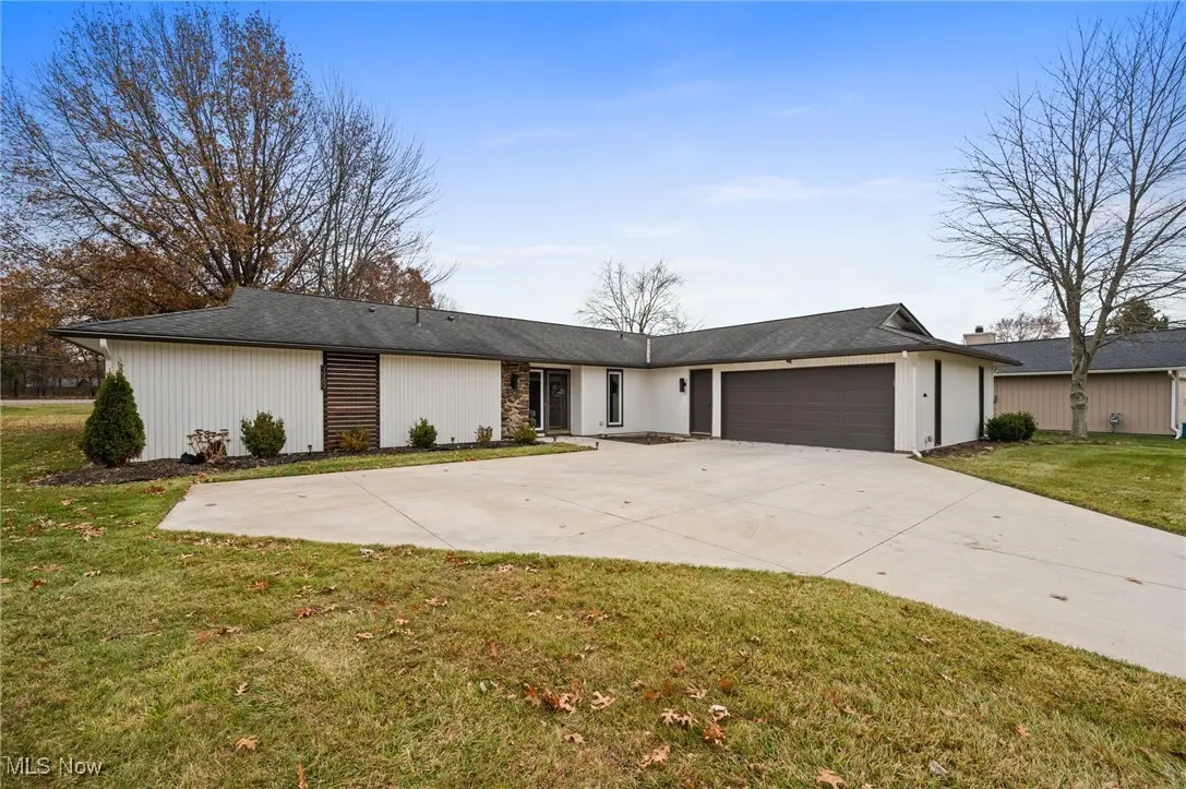 9989 Plum Brook Lane, Strongsville, OH 44149 - Image #1