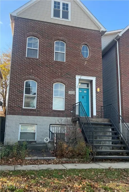 2122 W 6th Street, Cleveland, OH 44113