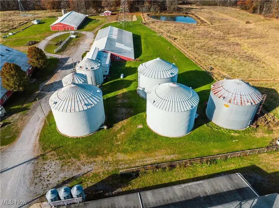 2704 Bedford Road, Lowellville, OH 44436 - Image #3