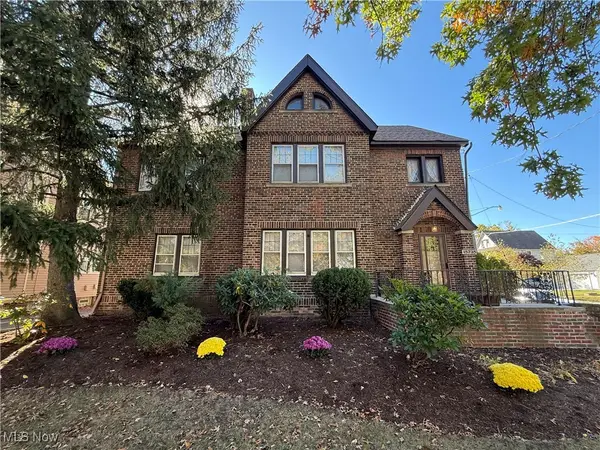 15735 Clifton Boulevard, Lakewood, OH 44107