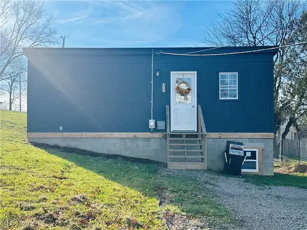 102 Cadiz Avenue, Cadiz, OH 43907