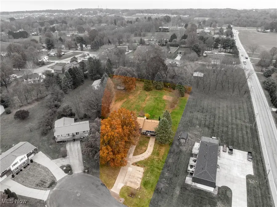 4529-4533 Camelot Circle, Uniontown, OH 44685 - Image #2