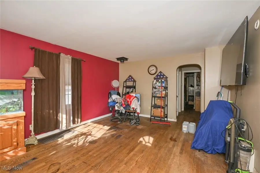 639 Chester Avenue, Akron, OH 44314 - Image #2