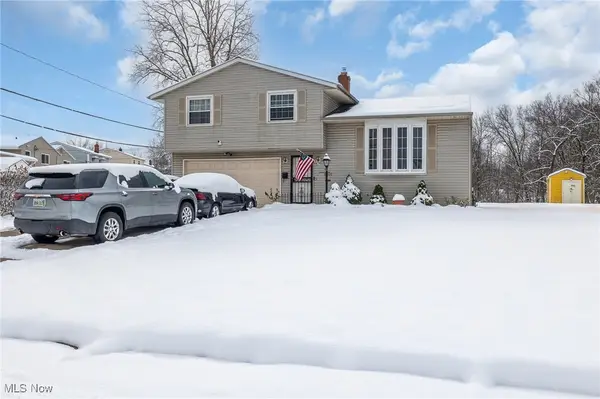 24910 Ridgeline Drive, Bedford Heights, OH 44146