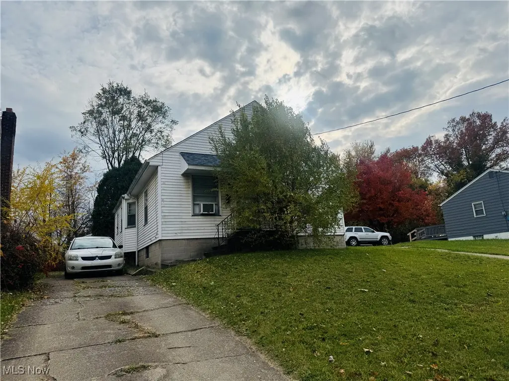 609 E Dewey Avenue, Youngstown, OH 44502 - Image #1