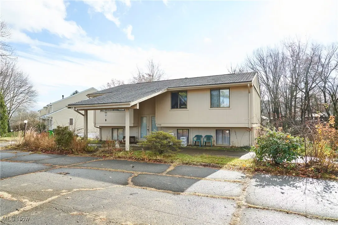 1730 Ledgewood Ne Boulevard, Massillon, OH 44646 - Image #1