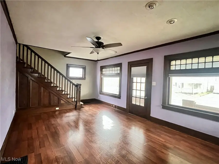 122 E 6th Street, Uhrichsville, OH 44683 - Image #2