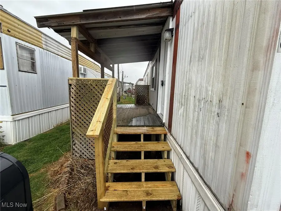 608 Karen Nw Avenue, New Philadelphia, OH 44663 - Image #2